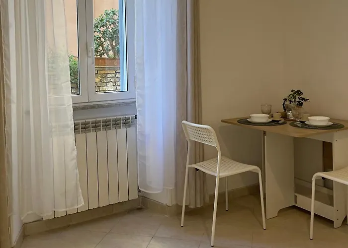 Juliet's Place * Roma